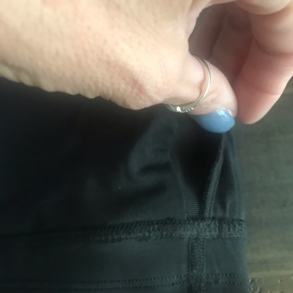 NWOT Lululemon Crop Top - Picture 6 of 10